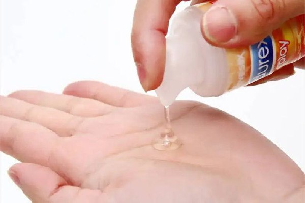 杜蕾斯最好用的潤(rùn)滑劑是哪款 杜蕾斯?jié)櫥瑒┒嗌馘X一瓶 杜蕾斯最好用的潤(rùn)滑劑是哪款 杜蕾斯?jié)櫥瑒┒嗌馘X一瓶