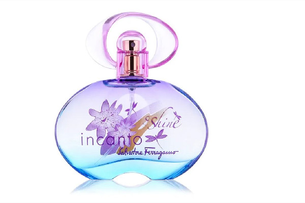 夏季香水放車?yán)飼▎?夏季香水怎么保存 夏季香水放車?yán)飼▎?夏季香水怎么保存