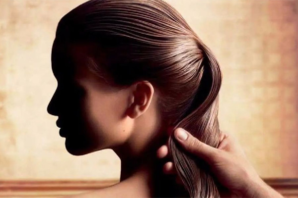 頭發(fā)軟化需要多長時間 頭發(fā)軟化要花多少錢 頭發(fā)軟化需要多長時間 頭發(fā)軟化要花多少錢