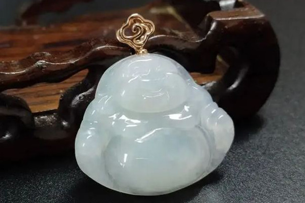 翡翠吊墜有收藏價(jià)值嗎 翡翠吊墜怎么選才是最好的 翡翠吊墜有收藏價(jià)值嗎 翡翠吊墜怎么選才是最好的