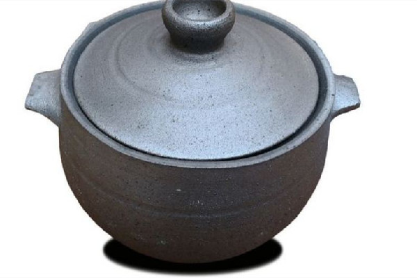 砂鍋可以用電磁爐嗎 砂鍋用電的好還是煤氣的好 砂鍋可以用電磁爐嗎 砂鍋用電的好還是煤氣的好