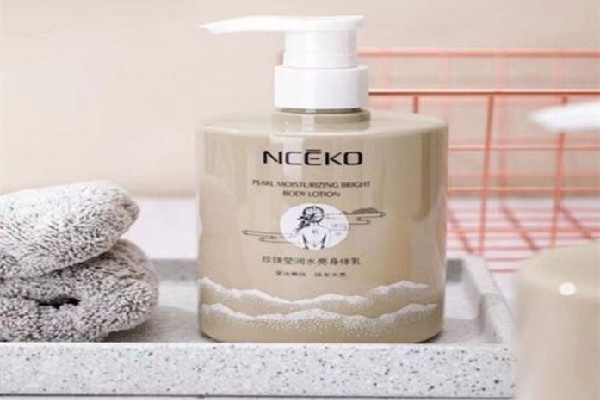 身體乳會(huì)有依賴性嗎 身體乳會(huì)有激素嗎