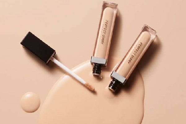 完美日記粉底液有酒精嗎 完美日記粉底液會燜痘嗎 完美日記粉底液有酒精嗎 完美日記粉底液會燜痘嗎