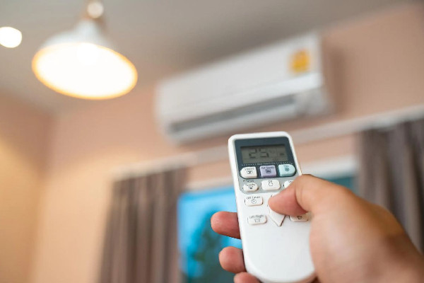 吹空調(diào)渾身酸痛無力怎么回事 吹空調(diào)睡覺需要注意什么 吹空調(diào)渾身酸痛無力怎么回事 吹空調(diào)睡覺需要注意什么