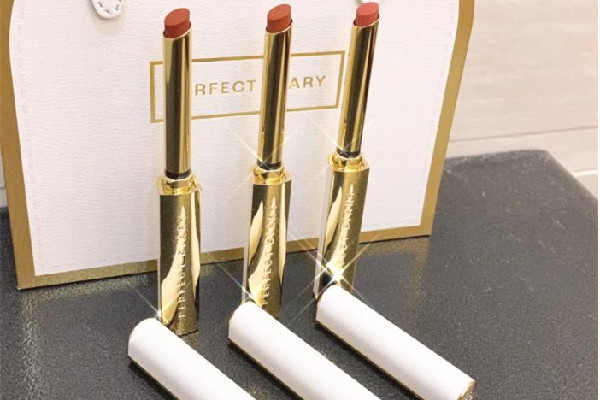 完美日記口紅哪個(gè)色號(hào)好看 完美日記口紅適合黃皮的色號(hào) 完美日記口紅哪個(gè)色號(hào)好看 完美日記口紅適合黃皮的色號(hào)