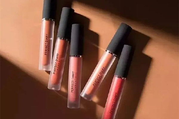 完美日記唇釉怎么辨別真假 完美日記唇釉有保質(zhì)期嗎 完美日記唇釉怎么辨別真假 完美日記唇釉有保質(zhì)期嗎