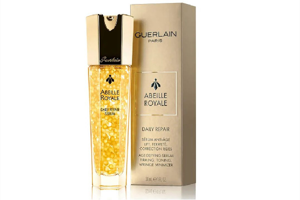 嬌蘭蜂皇水和雅詩蘭黛原生液哪個好 嬌蘭蜂皇水有什么用 嬌蘭蜂皇水和雅詩蘭黛原生液哪個好 嬌蘭蜂皇水有什么用