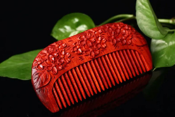 木梳子會(huì)生蟲嗎 木梳子要怎么清洗和保養(yǎng) 木梳子會(huì)生蟲嗎 木梳子要怎么清洗和保養(yǎng)