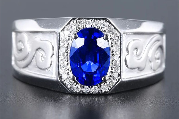 藍(lán)寶石和紅寶石哪個值錢 藍(lán)寶石什么顏色最貴 藍(lán)寶石和紅寶石哪個值錢 藍(lán)寶石什么顏色最貴