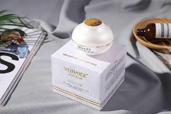 貴婦膏要不要避開眼周圍 貴婦膏的正確用法 貴婦膏要不要避開眼周圍 貴婦膏的正確用法