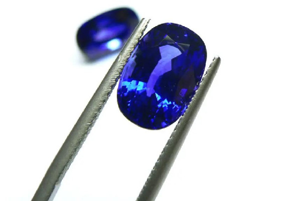 藍寶石等級怎么分 藍寶石買多大的好 藍寶石等級怎么分 藍寶石買多大的好