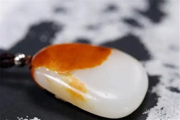 和田玉要消磁么 和田玉要貼身佩戴嗎 和田玉要消磁么 和田玉要貼身佩戴嗎