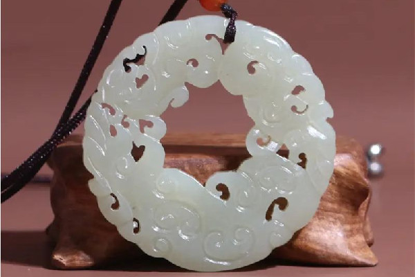 和田玉不戴時(shí)如何保養(yǎng) 和田玉戴在手上有涼涼的感覺嗎 和田玉不戴時(shí)如何保養(yǎng) 和田玉戴在手上有涼涼的感覺嗎