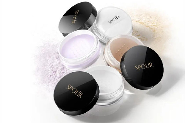 定妝粉不服帖怎么回事 定妝粉怎么用才正確 定妝粉不服帖怎么回事 定妝粉怎么用才正確