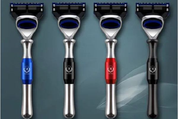 刮胡刀可以兩個(gè)人一起用嗎 刮胡刀會(huì)傳染艾滋病嗎 刮胡刀可以兩個(gè)人一起用嗎 刮胡刀會(huì)傳染艾滋病嗎