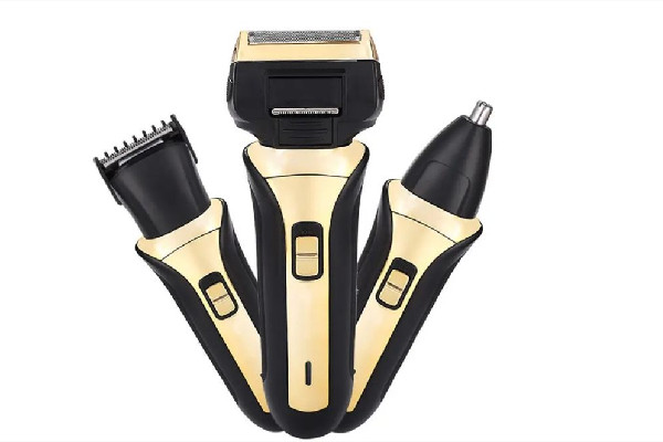 刮胡刀和電動剃須刀哪個好 刮胡刀刮出血怎么辦 刮胡刀和電動剃須刀哪個好 刮胡刀刮出血怎么辦