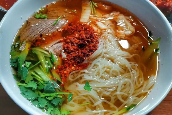 冷面煮好過水后放多久不坨 冷面煮好后泡著還是撈出來(lái) 冷面煮好過水后放多久不坨 冷面煮好后泡著還是撈出來(lái)