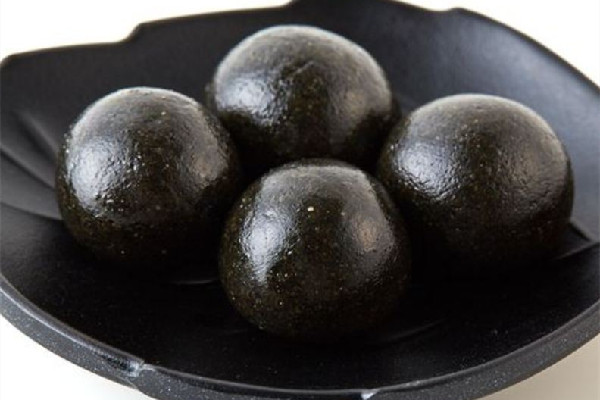 黑芝麻丸是飯前吃還是飯后吃 黑芝麻丸什么時(shí)候吃效果最好 黑芝麻丸是飯前吃還是飯后吃 黑芝麻丸什么時(shí)候吃效果最好