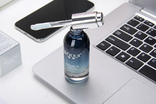 精華液可以用于眼部嗎 精華液對皮膚真的有用嗎 精華液可以用于眼部嗎 精華液對皮膚真的有用嗎