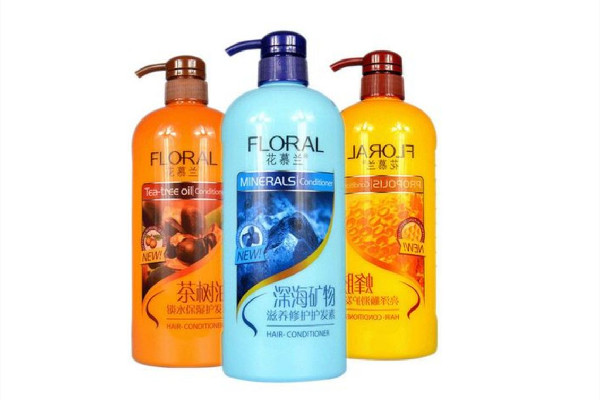 護(hù)發(fā)素用多少合適 護(hù)發(fā)素放了一年還能用嗎 護(hù)發(fā)素用多少合適 護(hù)發(fā)素放了一年還能用嗎