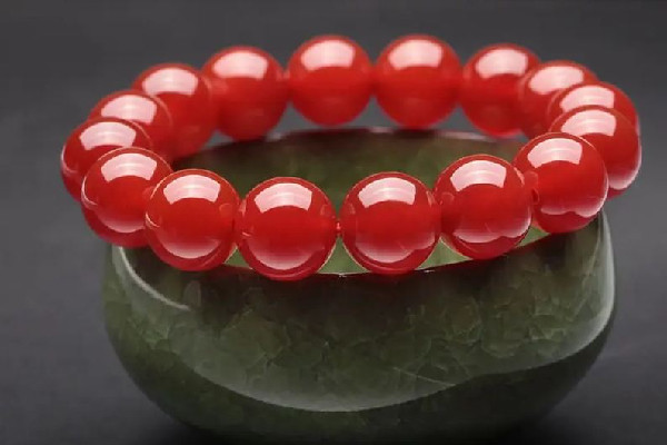 紅瑪瑙的功效和作用 紅瑪瑙可以轉(zhuǎn)運(yùn)嗎 紅瑪瑙的功效和作用 紅瑪瑙可以轉(zhuǎn)運(yùn)嗎