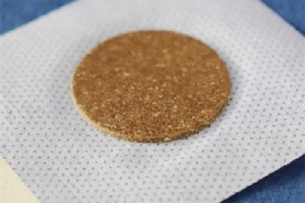 三伏貼有刺痛感正常嗎 三伏貼貼上什么感覺(jué) 三伏貼有刺痛感正常嗎 三伏貼貼上什么感覺(jué)