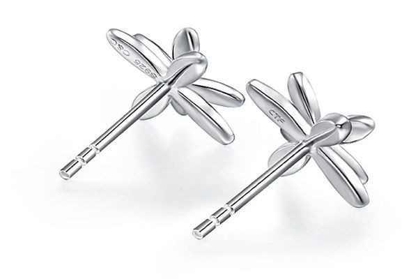 純銀耳釘可以一直戴著嗎 純銀耳釘適合帶著洗澡嗎 純銀耳釘可以一直戴著嗎 純銀耳釘適合帶著洗澡嗎