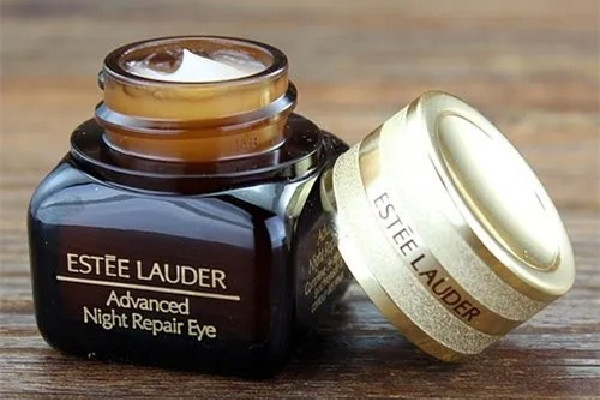 眼霜買電動的好還是手動的好 眼霜要用多久才有效果 眼霜買電動的好還是手動的好 眼霜要用多久才有效果