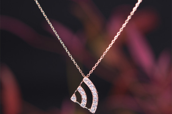 玫瑰金和鉑金哪個(gè)好 玫瑰金適合年輕人嗎