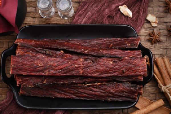 牛肉干和新鮮牛肉哪個(gè)營(yíng)養(yǎng)價(jià)值嗎 牛肉干對(duì)健康有好處嗎 牛肉干和新鮮牛肉哪個(gè)營(yíng)養(yǎng)價(jià)值嗎 牛肉干對(duì)健康有好處嗎