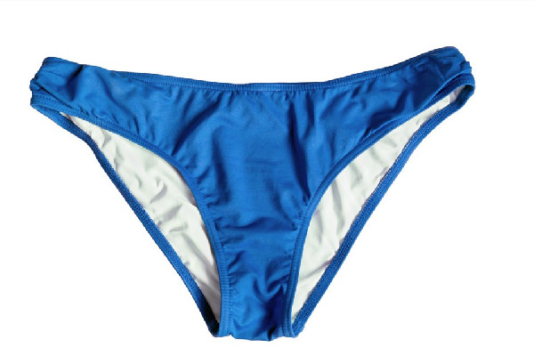 游泳褲尺寸怎么選擇 游泳褲買大還是買小 游泳褲尺寸怎么選擇 游泳褲買大還是買小