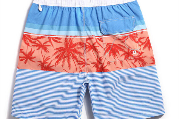 游泳褲會(huì)越穿越松嗎 游泳褲多久換一次 游泳褲會(huì)越穿越松嗎 游泳褲多久換一次