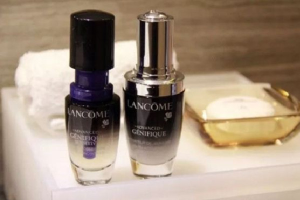 蘭蔻小黑瓶是肌底液還是精華液 蘭蔻小黑瓶什么時候用 蘭蔻小黑瓶是肌底液還是精華液 蘭蔻小黑瓶什么時候用