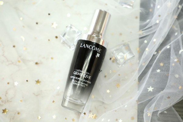 蘭蔻小黑瓶是肌底液還是精華液 蘭蔻小黑瓶什么時候用 蘭蔻小黑瓶是肌底液還是精華液 蘭蔻小黑瓶什么時候用