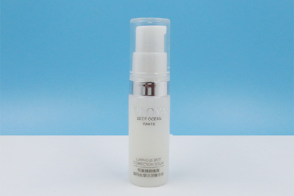 淡斑精華液可以每天使用嗎 淡斑精華液有副作用嗎 淡斑精華液可以每天使用嗎 淡斑精華液有副作用嗎