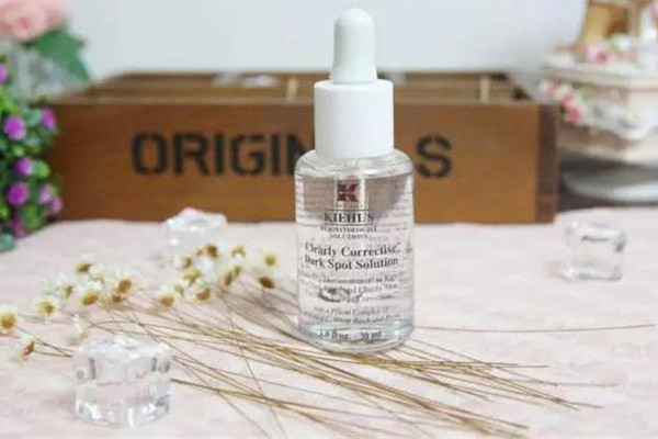 科顏氏淡斑精華液會使臉部發(fā)黃嗎 科顏氏淡斑精華液要避光嗎 科顏氏淡斑精華液會使臉部發(fā)黃嗎 科顏氏淡斑精華液要避光嗎