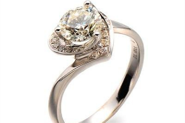 鉆戒哪個(gè)品牌好 鉆戒買什么牌子好性價(jià)比最高 鉆戒哪個(gè)品牌好 鉆戒買什么牌子好性價(jià)比最高