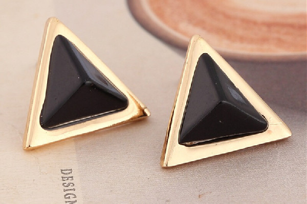 武漢市中心醫(yī)院可以打耳洞嗎 武漢激光打耳洞多少錢 武漢市中心醫(yī)院可以打耳洞嗎 武漢激光打耳洞多少錢