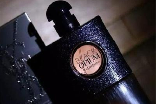 ysl黑鴉片香水怎么辨別真假 ysl黑鴉片香水有顏色嗎 ysl黑鴉片香水怎么辨別真假 ysl黑鴉片香水有顏色嗎