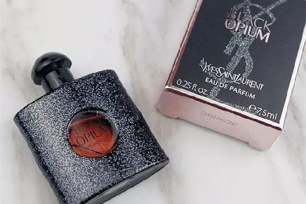 ysl黑鴉片香水怎么看生產(chǎn)日期 ysl黑鴉片怎么用 ysl黑鴉片香水怎么看生產(chǎn)日期 ysl黑鴉片怎么用