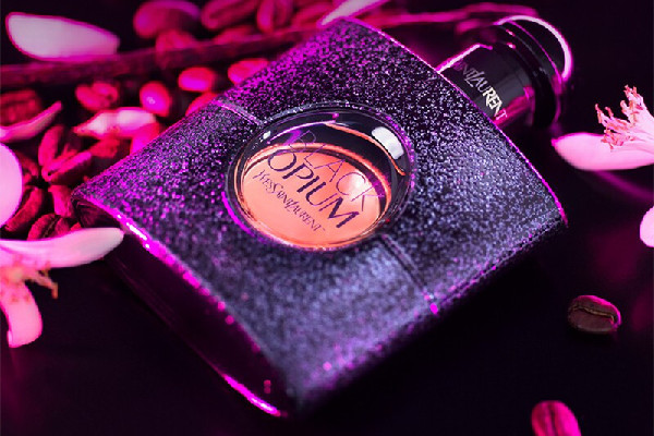 ysl黑鴉片香水怎么看生產(chǎn)日期 ysl黑鴉片怎么用 ysl黑鴉片香水怎么看生產(chǎn)日期 ysl黑鴉片怎么用