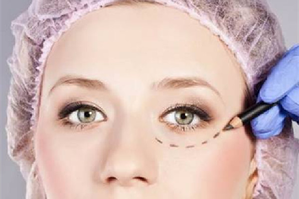 武漢去眼袋最好醫(yī)院排名 武漢去眼袋手術(shù)費(fèi)用大概多少錢 武漢去眼袋最好醫(yī)院排名 武漢去眼袋手術(shù)費(fèi)用大概多少錢