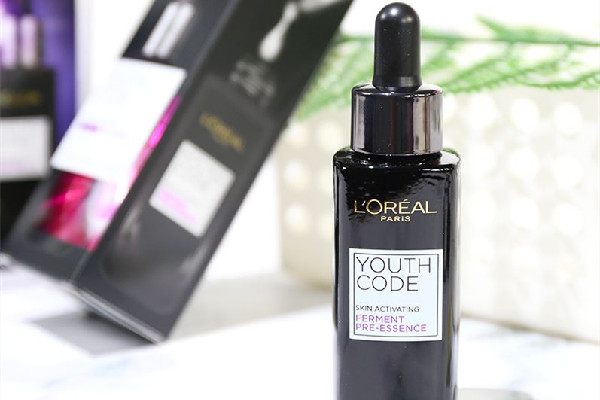 歐萊雅小黑瓶肌底液和雅詩蘭黛小棕瓶哪個好 歐萊雅小黑瓶肌底液和雅詩蘭黛小棕瓶能一起用嗎 歐萊雅小黑瓶肌底液和雅詩蘭黛小棕瓶哪個好 歐萊雅小黑瓶肌底液和雅詩蘭黛小棕瓶能一起用嗎