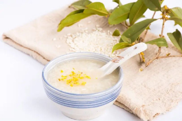 米酒可以下奶水嗎 米酒對(duì)女性有什么好處 米酒可以下奶水嗎 米酒對(duì)女性有什么好處