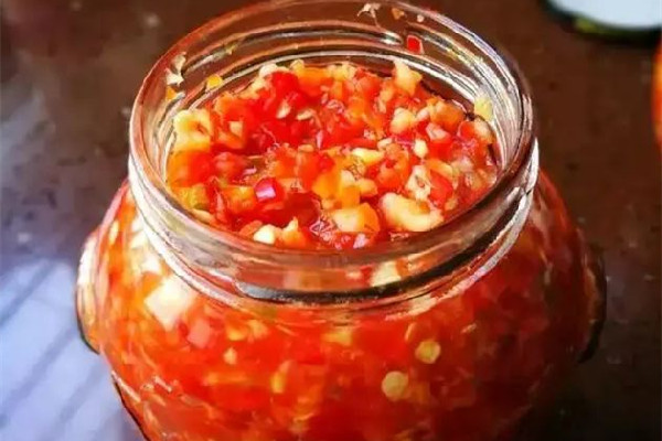 辣椒醬會生蟲子嗎 辣椒醬生蛆了還能吃嗎 辣椒醬會生蟲子嗎 辣椒醬生蛆了還能吃嗎