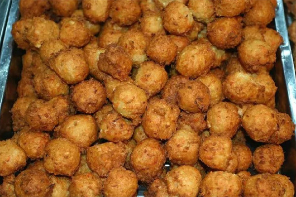 肉丸子用前腿肉還是后腿肉 肉丸子用什么什么部位的肉 肉丸子用前腿肉還是后腿肉 肉丸子用什么什么部位的肉