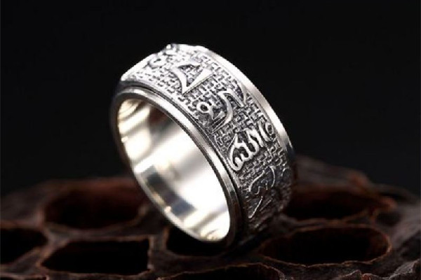 純銀戒指999好還是925好 純銀戒指的寓意 純銀戒指999好還是925好 純銀戒指的寓意