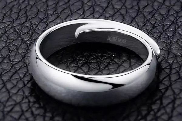 純銀戒指大概多少錢一個 純銀戒指買什么牌子的好 純銀戒指大概多少錢一個 純銀戒指買什么牌子的好