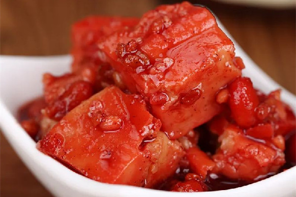 腐乳有亞硝酸鹽嗎 腐乳吃多了對(duì)身體有害嗎 腐乳有亞硝酸鹽嗎 腐乳吃多了對(duì)身體有害嗎