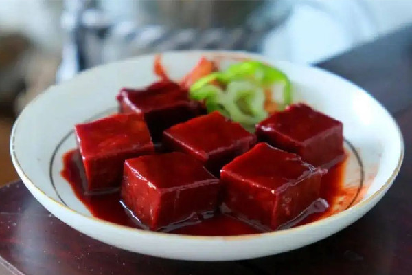 腐乳有亞硝酸鹽嗎 腐乳吃多了對(duì)身體有害嗎 腐乳有亞硝酸鹽嗎 腐乳吃多了對(duì)身體有害嗎